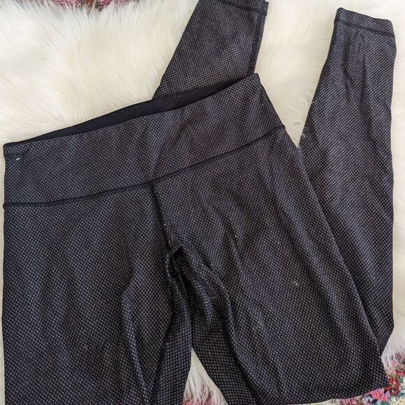 Lululemon grey black white diamond pattern leggings 8 - Picture 1 of 6